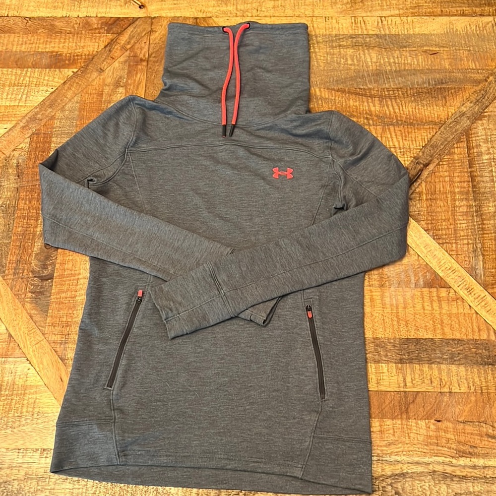 Under Armour loose size S small hoodie sweatshirt cowl
